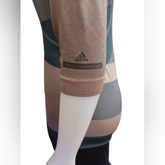 Adidas Stella McCartney EUC Top Taupe and Blue Size Medium - Picture 3 of 7